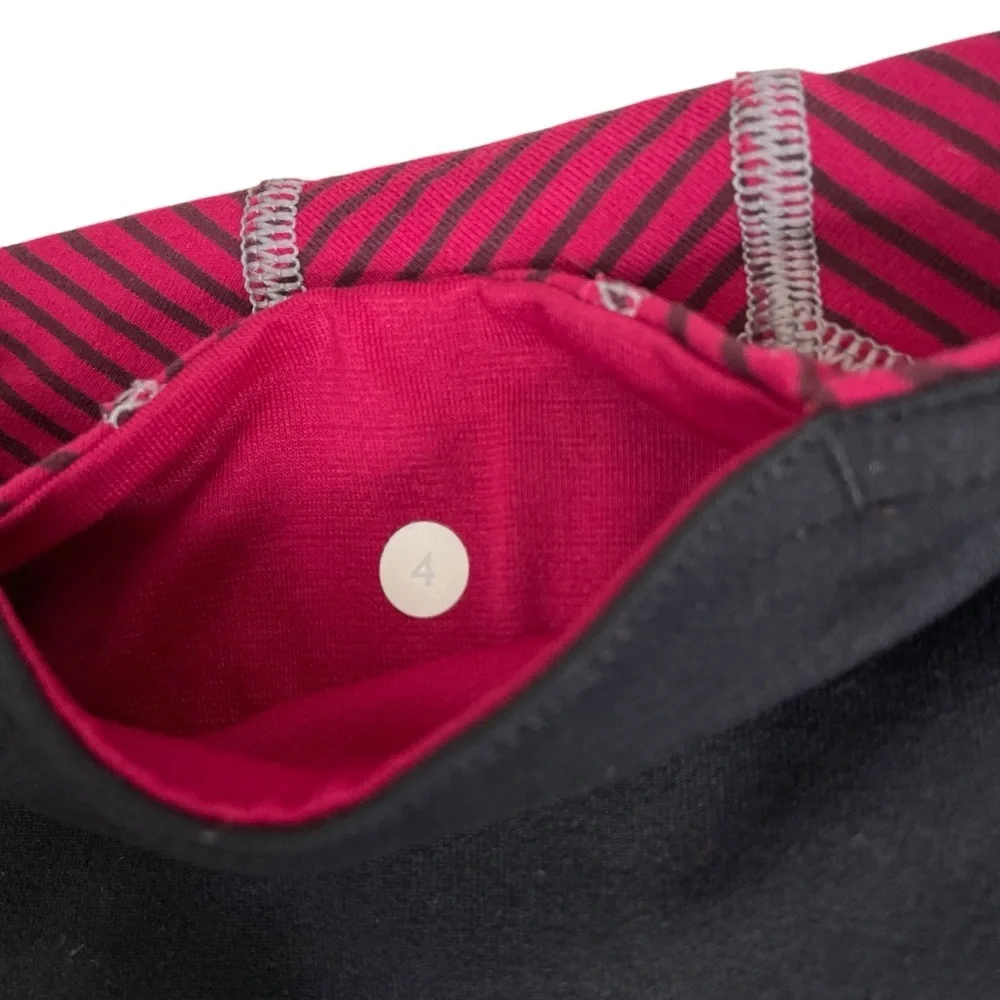 lululemon‎ Boogie Short *Full-On Luon Reversible Black Fa14 Quilt Sz 4